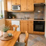 Apartmanhazak Miro Haz