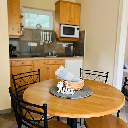 Apartment Apartmanhazak Miro Haz *