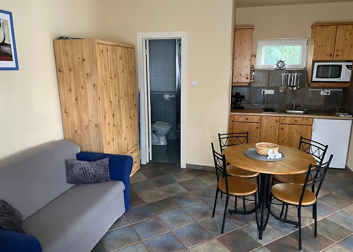 Apartament Apartmanhazak Miro Haz *